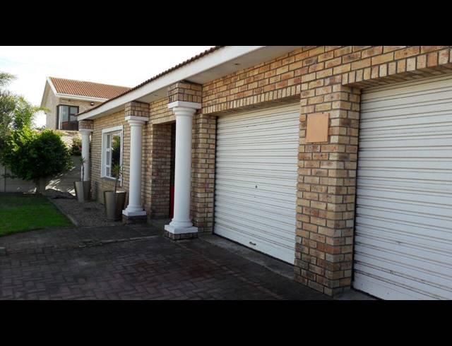 3 BEDROOM HOUSE RENTED IN KAMMA HEIGHTS